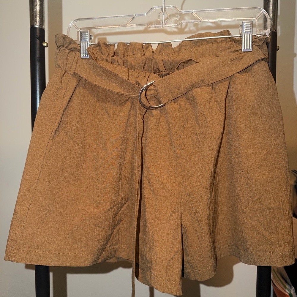 Women's Tan Belted Shorts